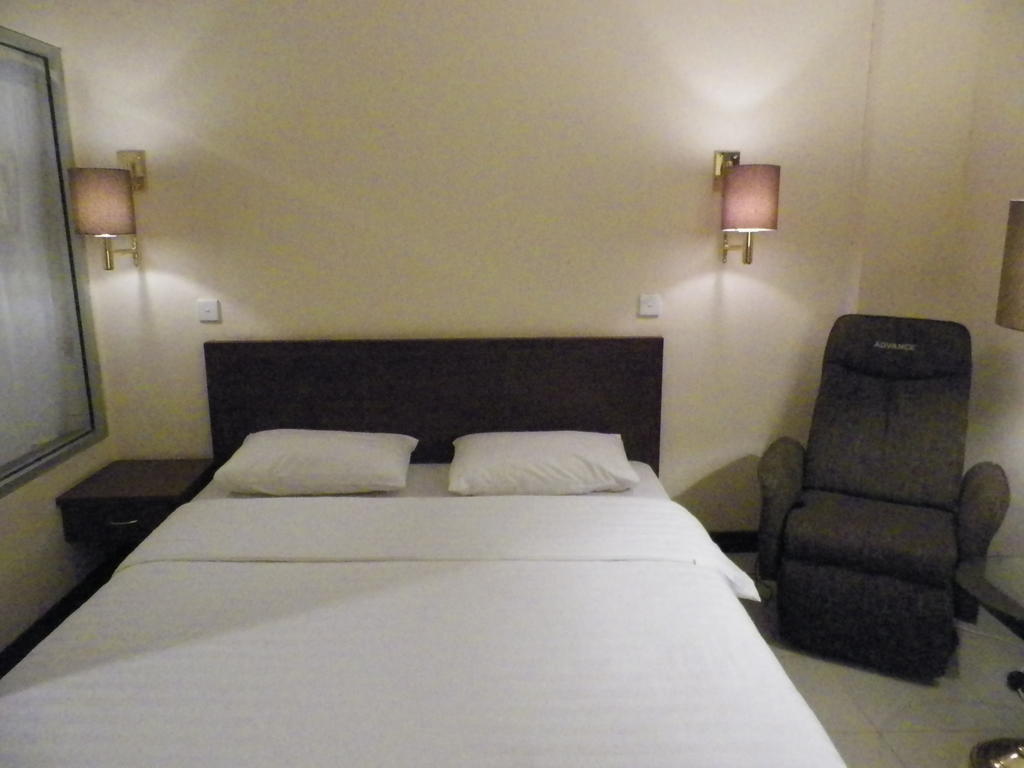 Excellent Seven Boutique Hotel Bandung Quarto foto