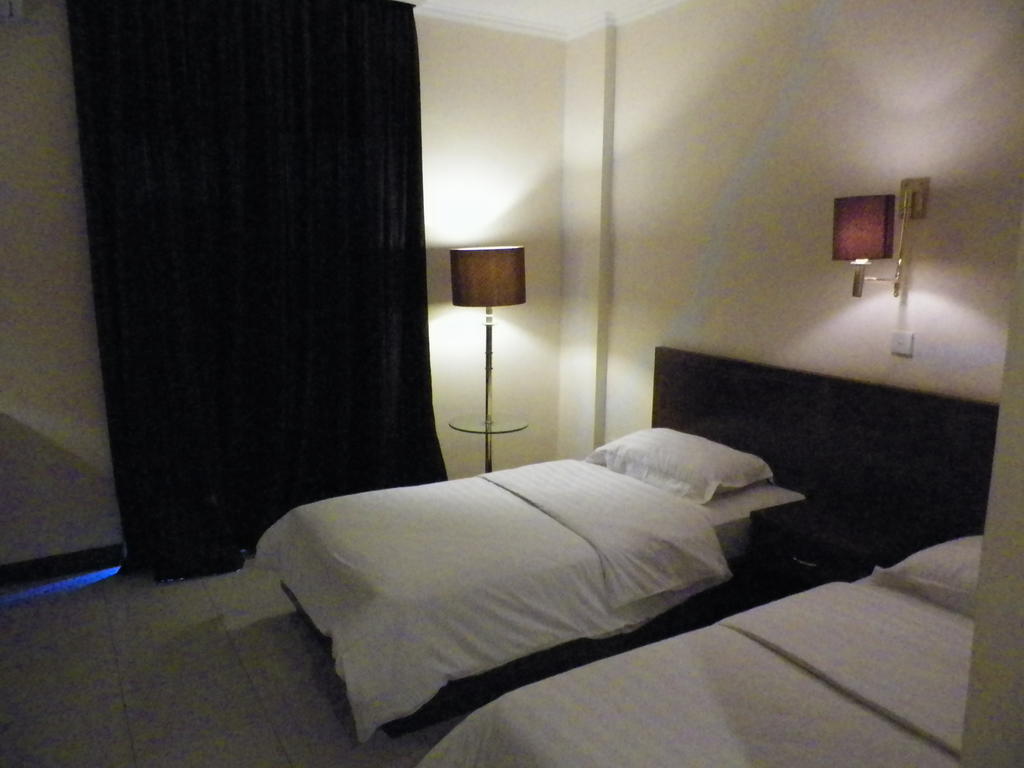 Excellent Seven Boutique Hotel Bandung Quarto foto